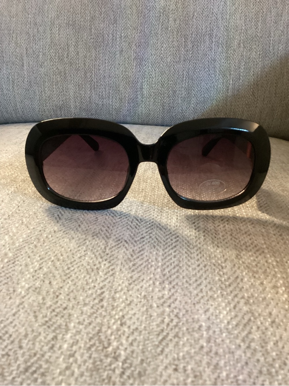 Oversized Black Women's Sunglasses with Gradient Lenses